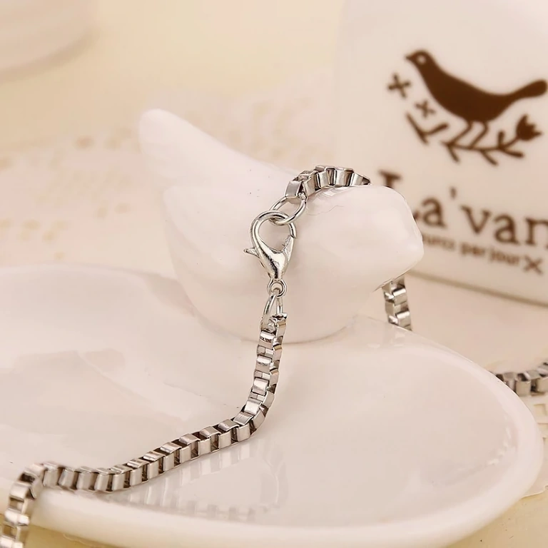 Prívesok v tvare kríža inšpirovaný filmom Fast & Furious