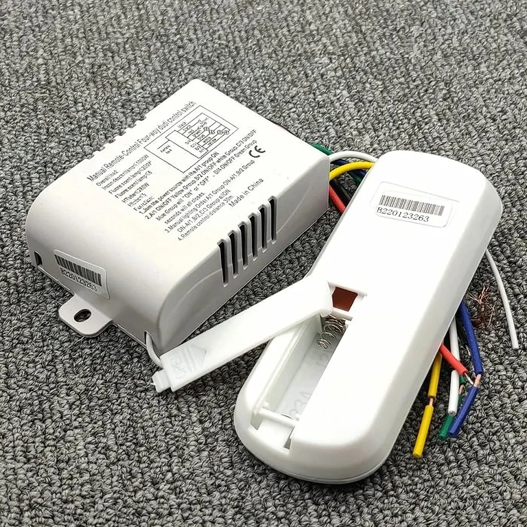 Diaľkové zapínanie/vypínanie lustra