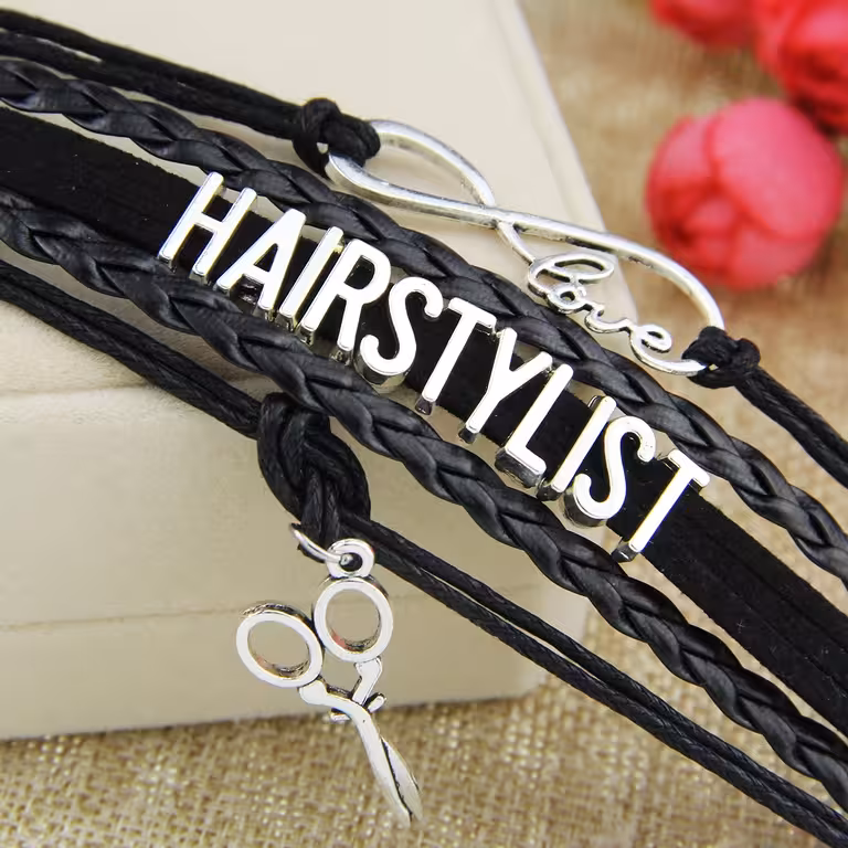 Kožený Hairstylist Náramok Čierny – Profesionálne Doplnky pre Kaderníctvo, Coiffure a Barber