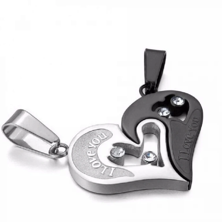 Retiazky vhodné so srdcom pre zamilovaných Dve retiazky s príveskami srdce, vhodné pre páry