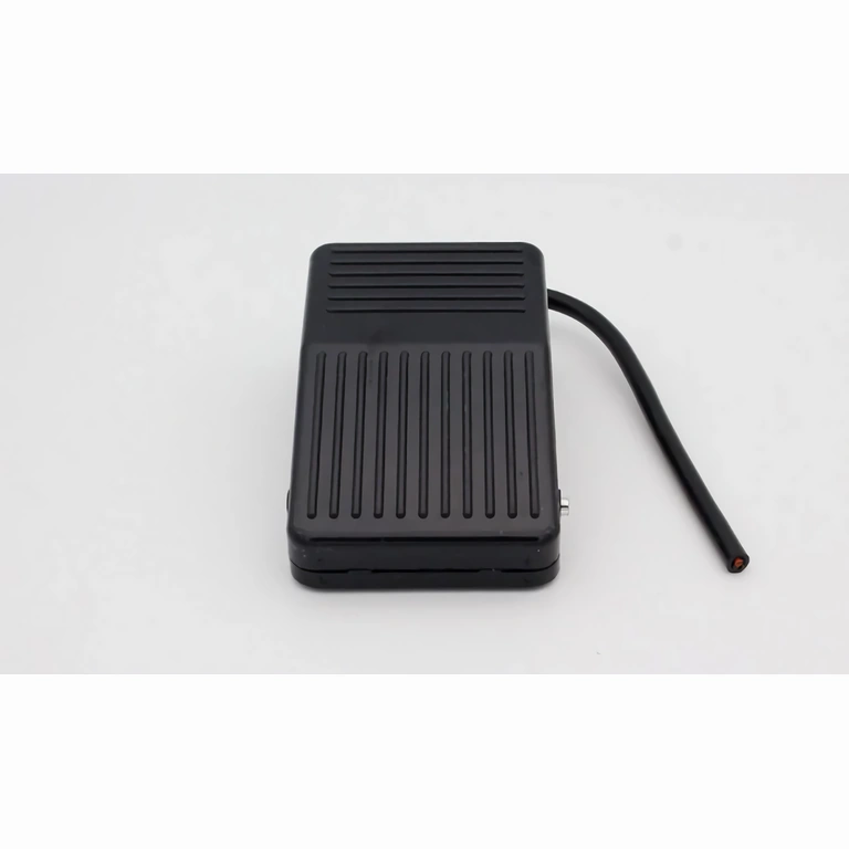 Elektrický spínač na ovládanie nohou – priemyselné použitie