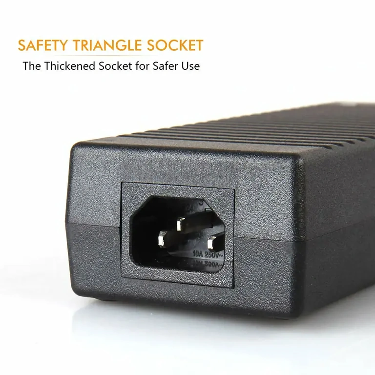 Adaptér napájania 220V AC na 12V DC, 10A, pre auto a kolobežky