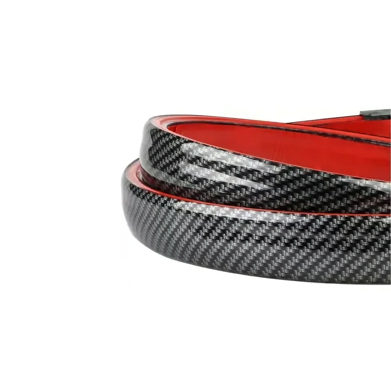 Spojler s karbónovým vzhľadom a LED páskou pre brzdové svetlo