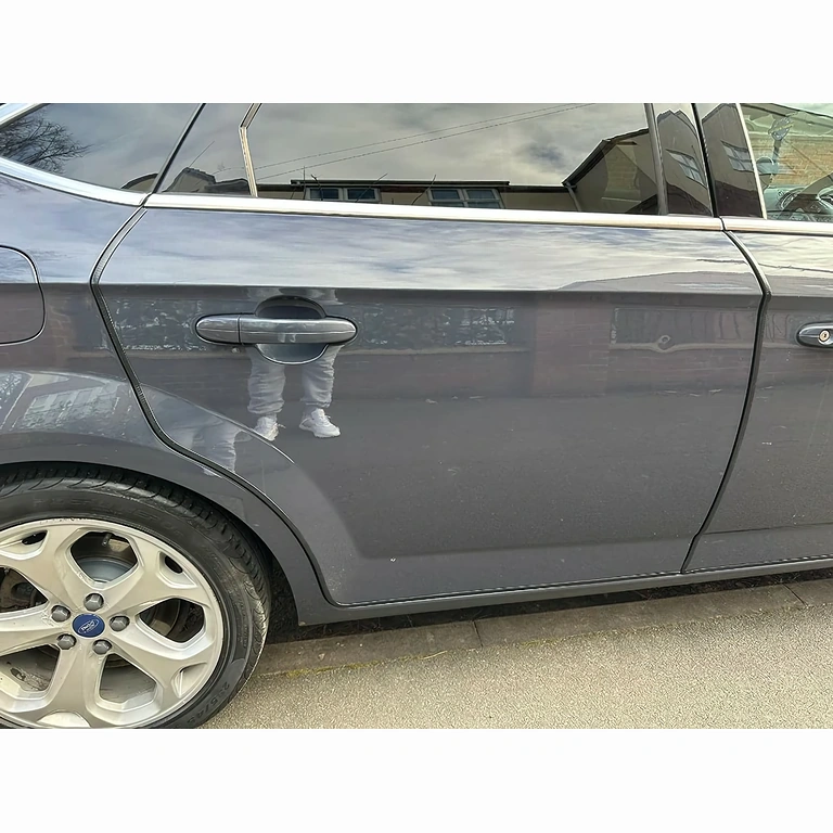 Flexibilná páska na ochranu hrán dverí automobilu