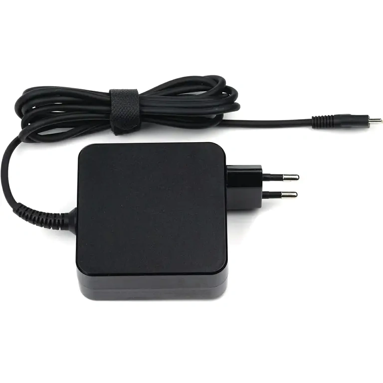 USB-C nabíjačka s ochranou proti prepätiu a skratu