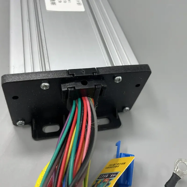 Ovládač pre elektrickú kolobežku 60V, maximálny prúd 45A