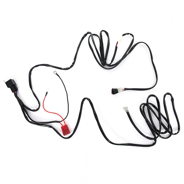 Káblový systém pre LED reflektory montované na traktor