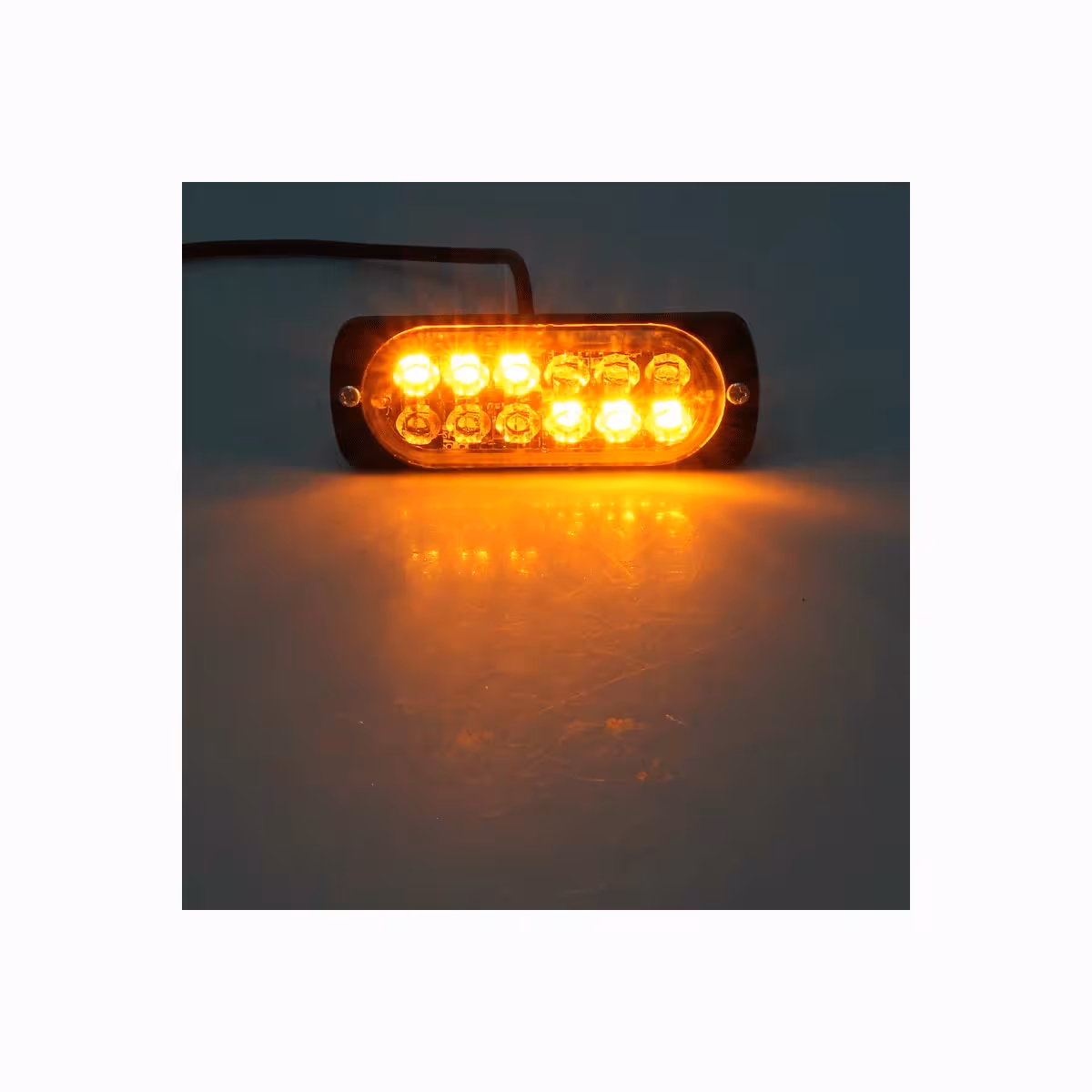 Žltý stroboskop s 18 prevádzkovými režimami pre rôzne typy vozidiel