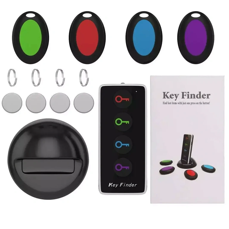 Diaľkový ovládač s baterkou a smart tagmi pre rýchlu lokalizáciu