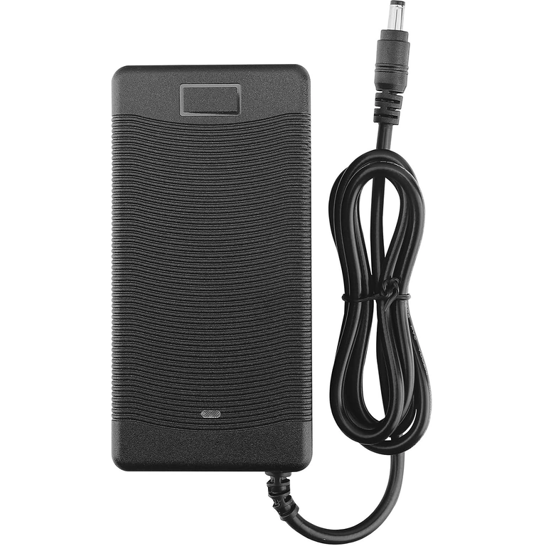 Nabíjačka 21V 2A Li-Ion – červená LED nabíjania, zelená pri plne nabitej 18V batérii, s BMS 5S