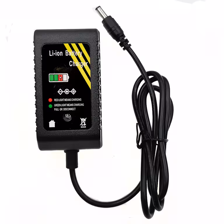 Nabíjačka Li-Ion 12.6V pre akumulátory 10.8V – kompatibilná s aku skrutkovačom a BMS 3S
