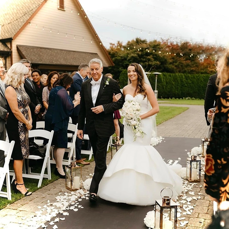 Biele lupene na fotenie Biele umelé lupienky používané vo fotografickej romantickej výzdobe