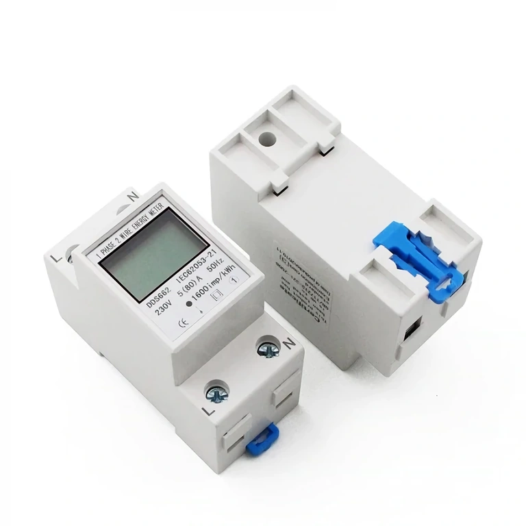 Spoľahlivá digitálna technológia Digitálny elektromer s SMT integrovanými obvodmi, stabilný a odolný proti EMI