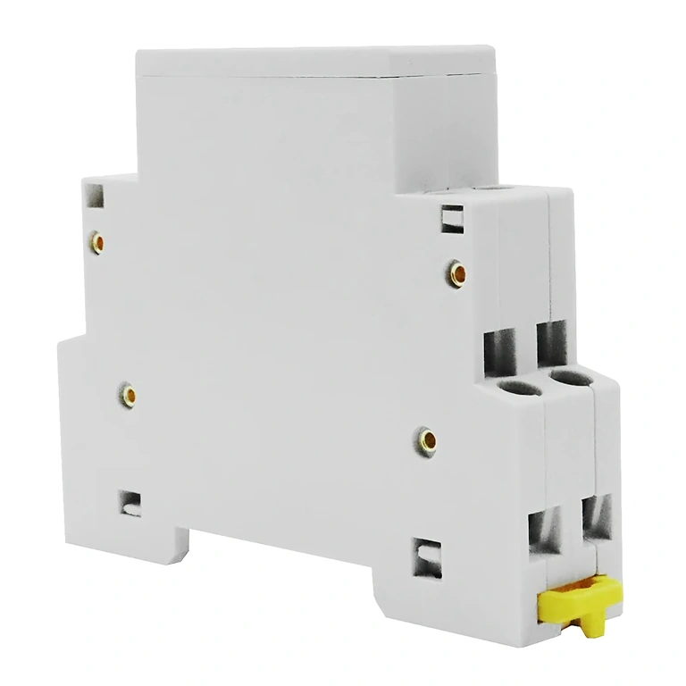 Digitálny voltmeter namontovaný na DIN lištu pre elektrické panely