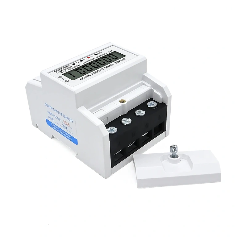 Montáž trojfázového digitálneho merača na DIN lištu v elektrickom paneli