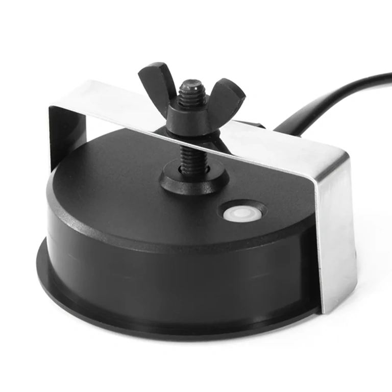 Pohľad na káble a konektory digitálneho indikátora, zobrazenie voltmetra a percenta batérie, kompatibilný Li-ion a LiFePO4 12V–72V